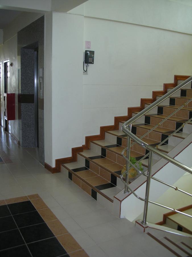 Veerasuda Condotel Ratchaburi Экстерьер фото