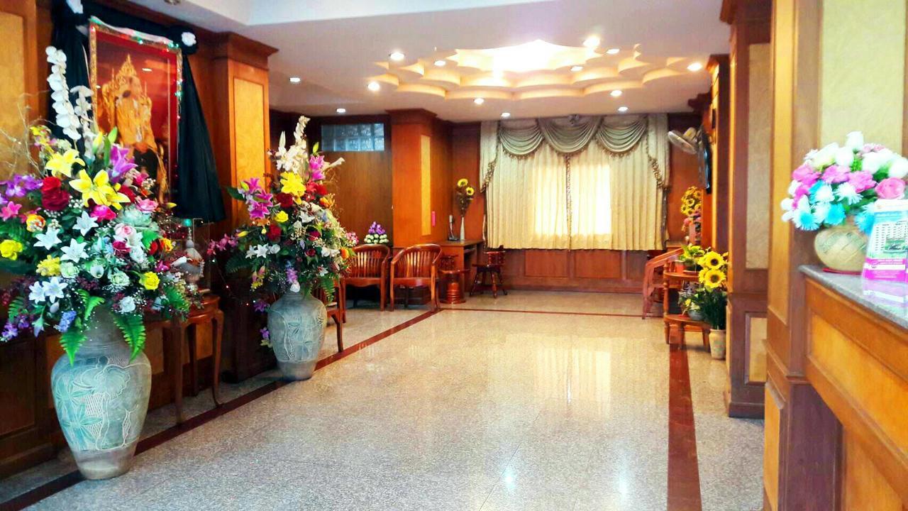 Veerasuda Condotel Ratchaburi Экстерьер фото