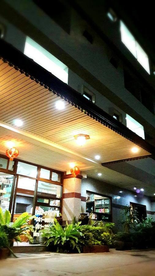 Veerasuda Condotel Ratchaburi Экстерьер фото