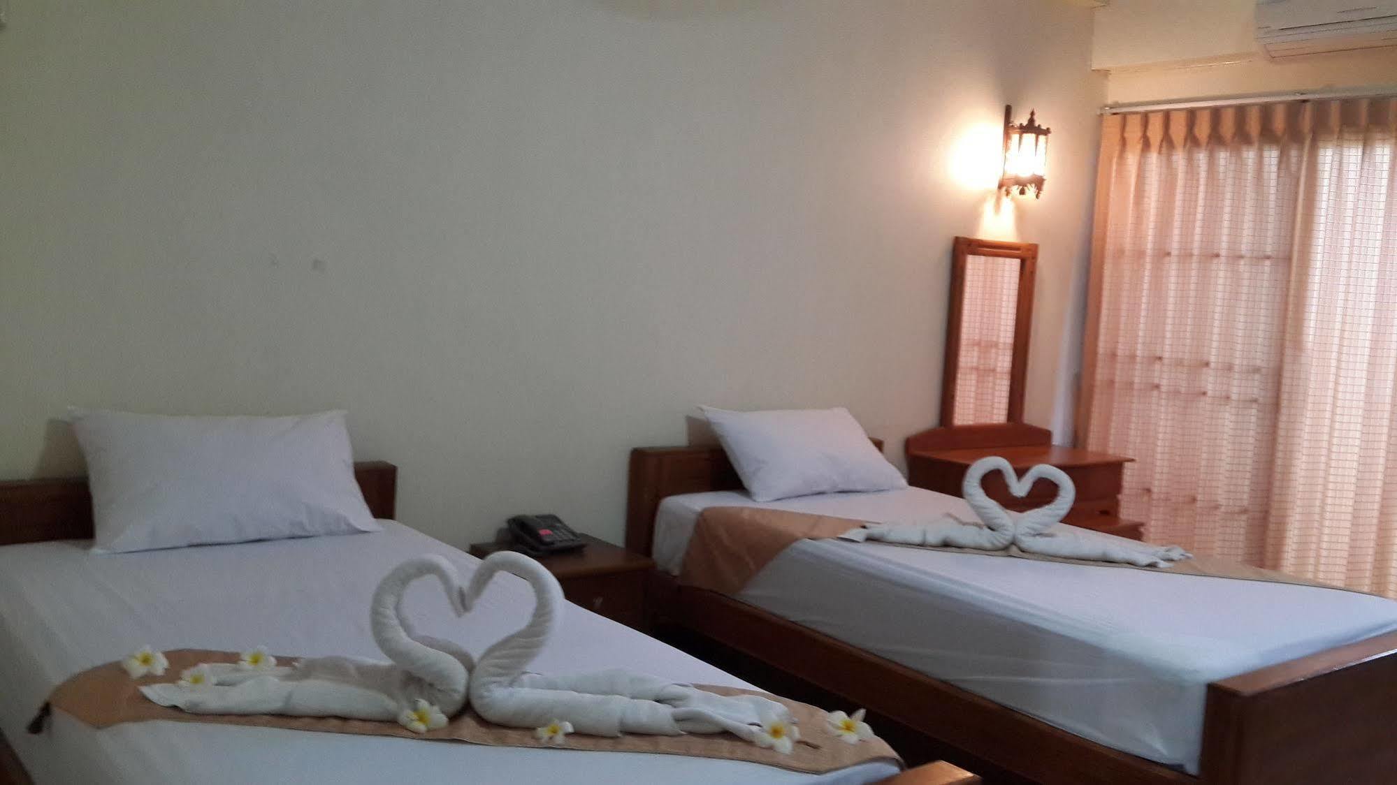 Veerasuda Condotel Ratchaburi Экстерьер фото